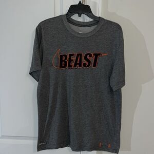 The Beast NIKE Swoosh Dri Fit Soft basketball football team collector T Shirt M